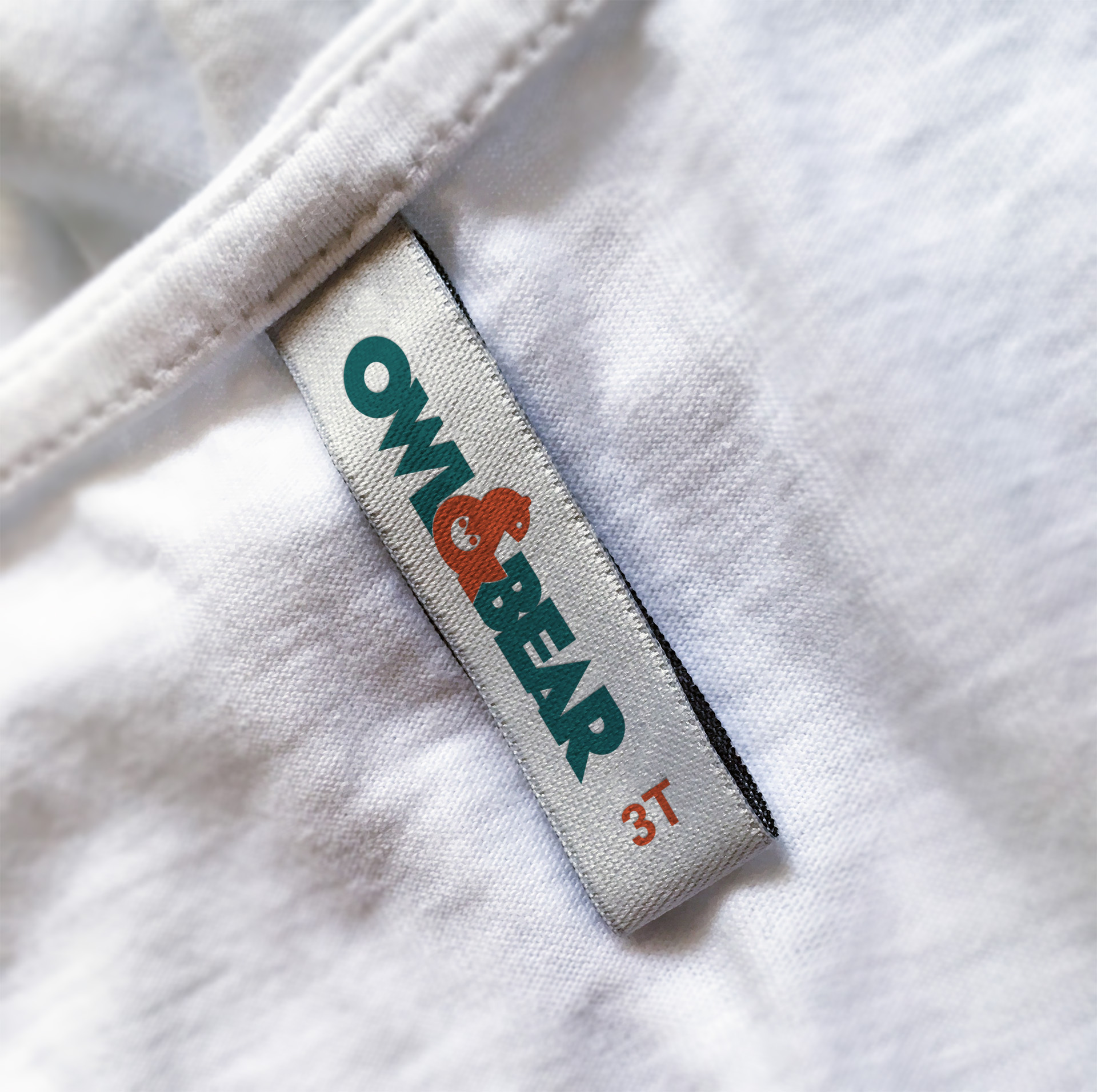 owl-bear-clothing-tag-mockup
